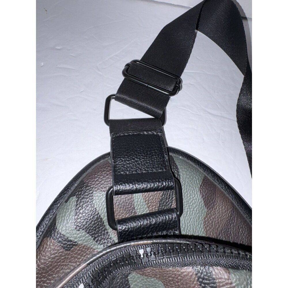 Steve Madden Camouflage Shoulder Sling Bag Small Zipper Pouches - Picture 8 of 13